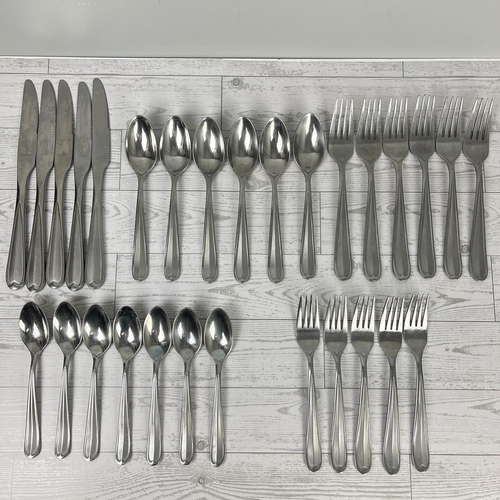 Oneida Dylan Stainless Flatware Lot Set 29 pc Forks Spoons Knives